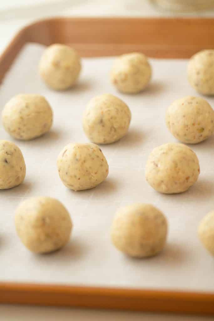 Pistachio Snowball cookies